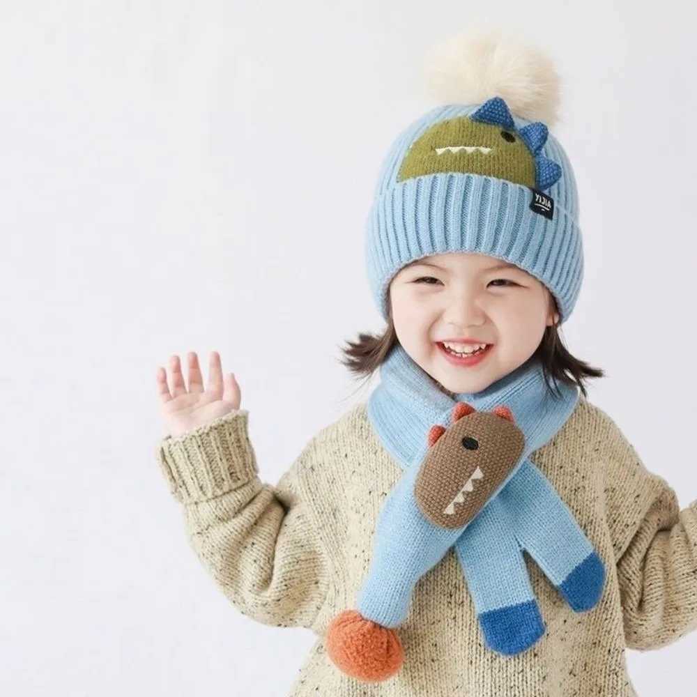 New Warm Scarf Hat Set Windproof Coldproof Pullover Cap Knitted Cute Neck Warmer for 210Y J251021