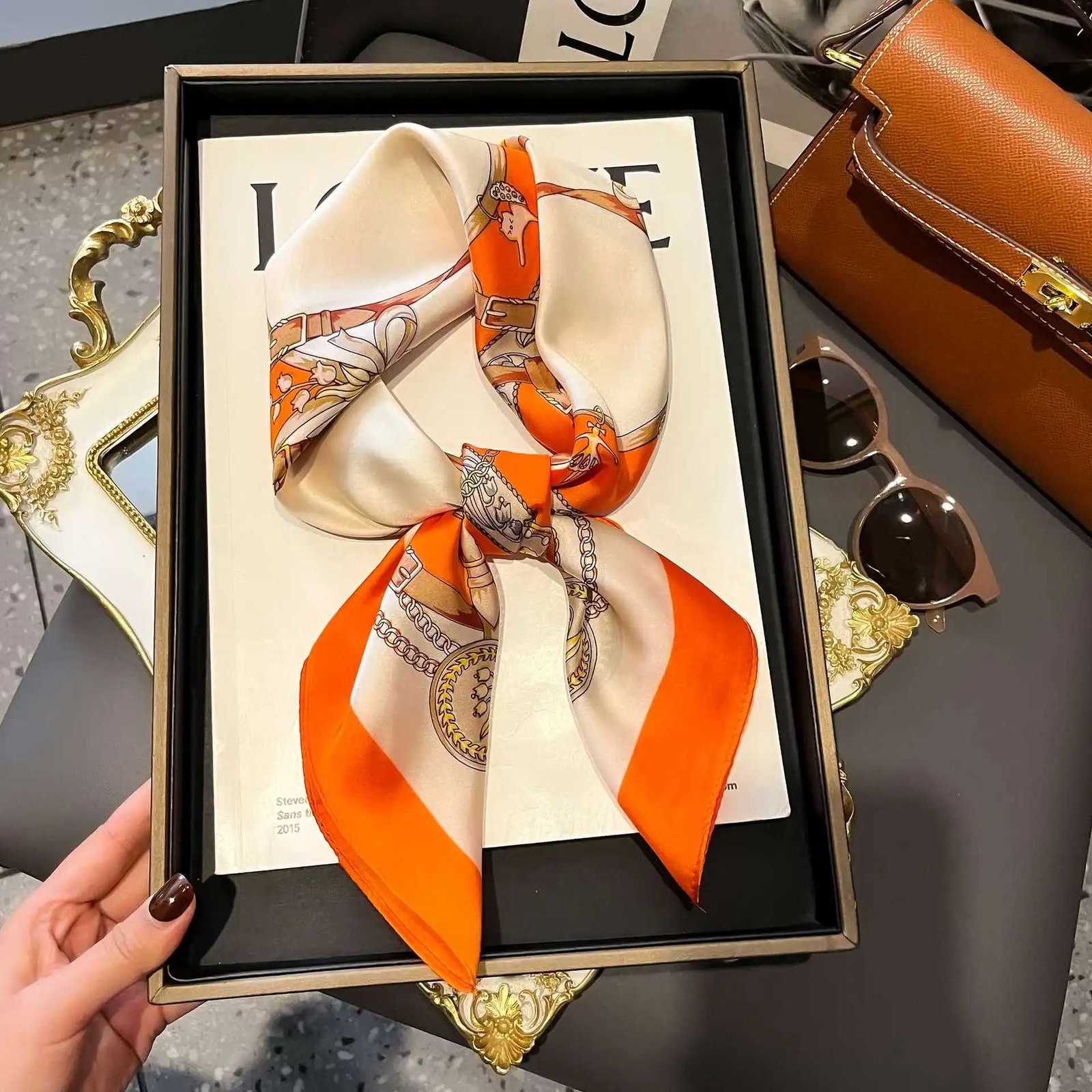 2025 Luxury Horse Print Female Silk Neck Scarf Square Hair Scarves Foulard Head Band Shawls Wraps Neckerchief Bandana Women W251021