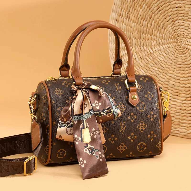 241713cm Women Bags Designer Luxury Crossbody Shoulder Purses Handbag Women Clutch Travel Tote Bag Z251018