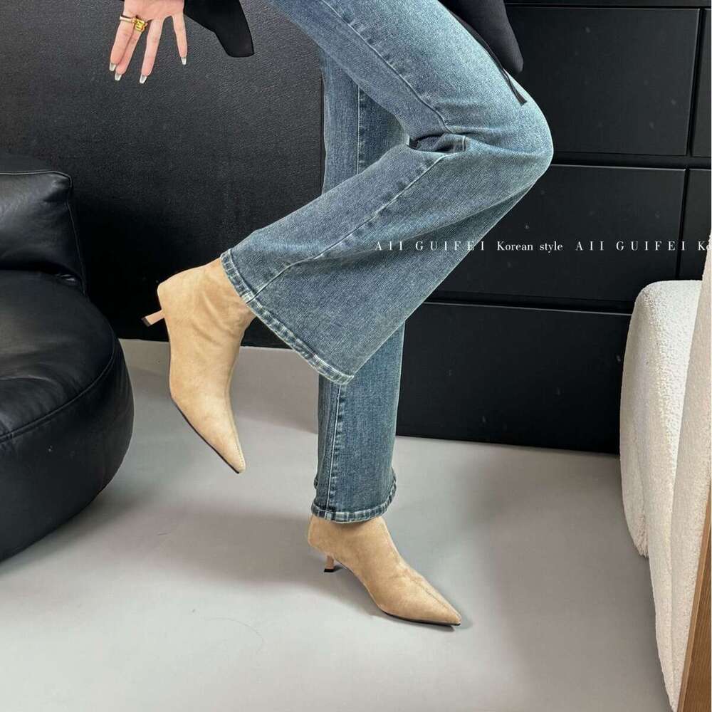 Autumn Winter Soft Sole Elastic Slim Pointed Toe Stiletto Women Short Small Heel Versatile Black Suede Designer Shoe Single Boots