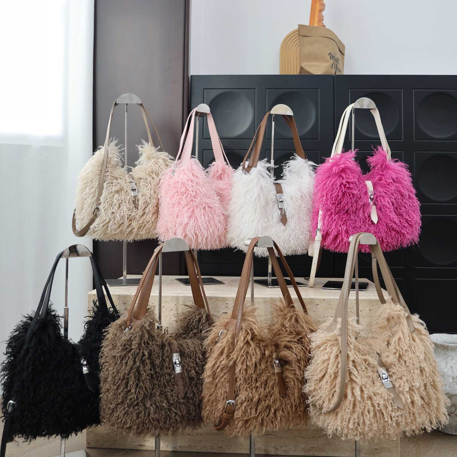 25 Autumn Winter New Imitation Beach Wool Handbag Crossbody Bag for Women Sweet Spicy Girl Y2K Underarm Bag Shoulder Bag 426