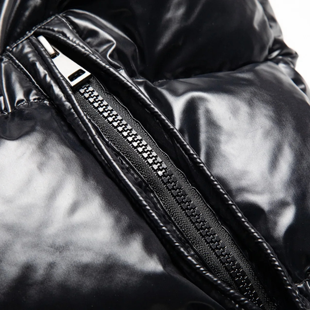 White Duck Down Jackets Winter Hooded Shiny Down Coats Mens Casual High Quality Outdoor Windproof Parka Thicken Warm Puffer Tops 251028CJ