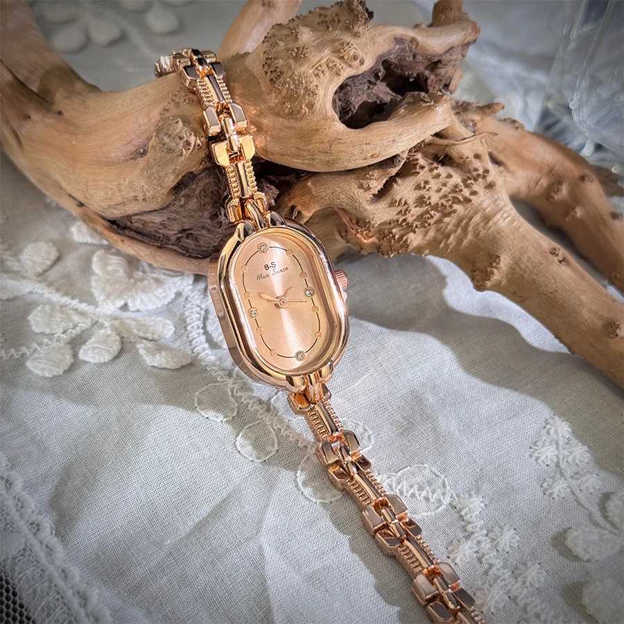 Ladies Vintage Luxury Quartz Elongated Alloy Thin Bracelet Track She Case Elegant La Commuter Versatile EllipseXJ251021