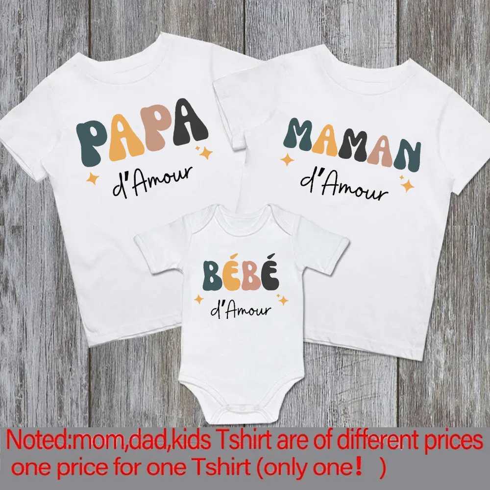 Dad Mom and Me Family Matching Outfit Retro Family Look Shirts Daddy Mommy and Me Tshirt Father Son Mother Daughter Clothes Tee L251021MGVI