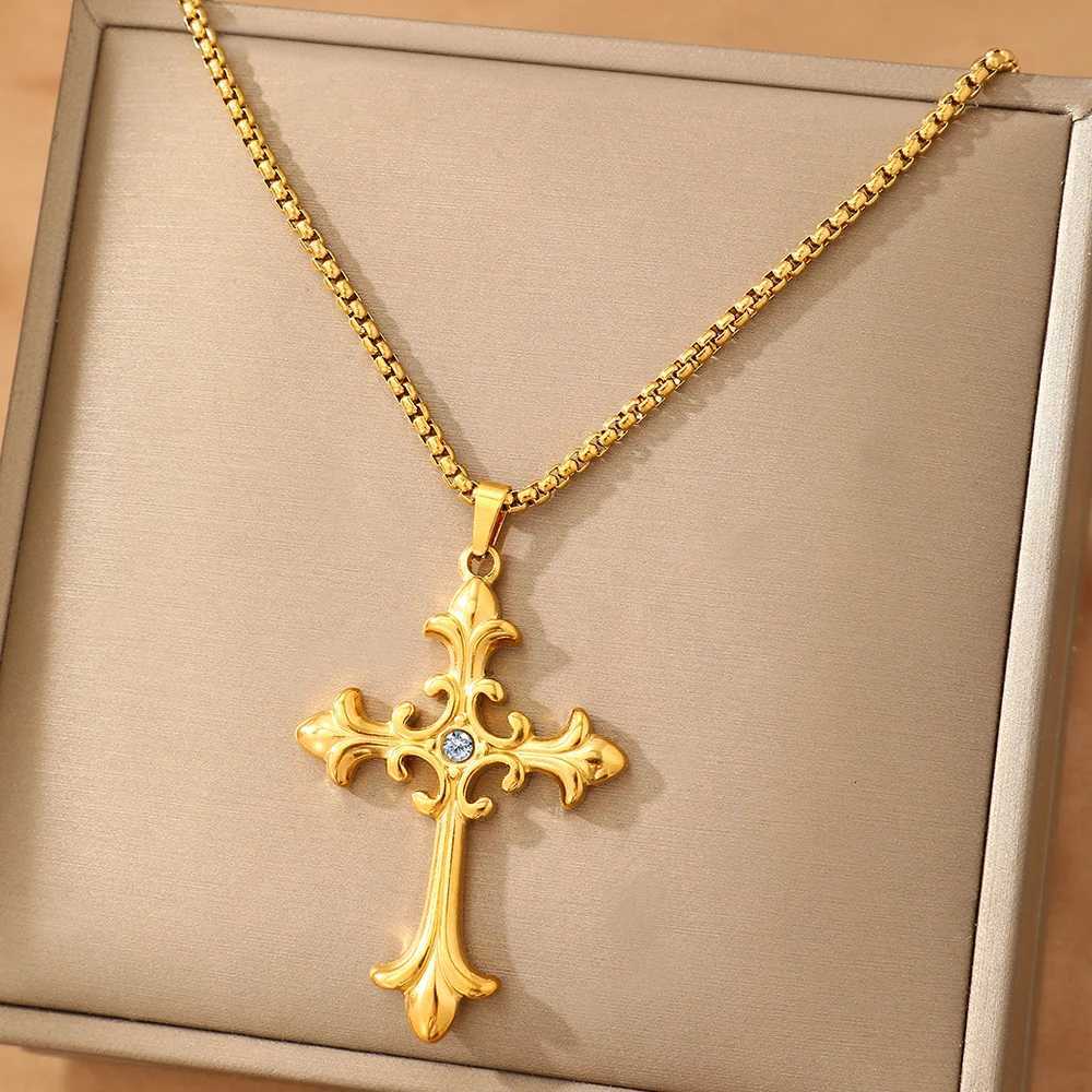 Stainless Steel Necklace Hip Hop Street Creative Fashion Cross Pendant Necklace For Women Jewelry Party Commuter MatchingXJ251018