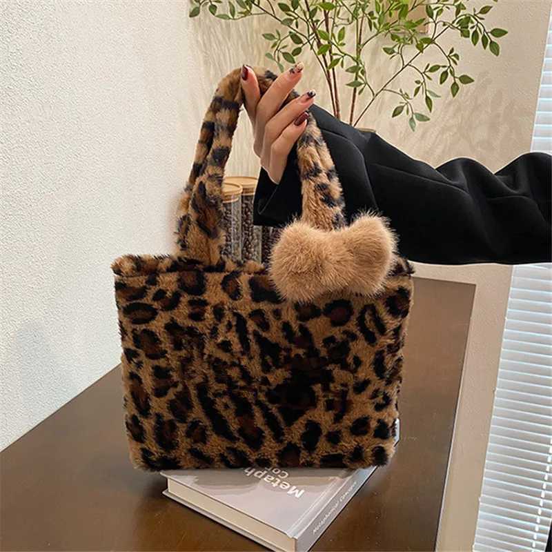 Stylish Leopard Print Y2k Leisure Teen Underarm Shoulder Bag Fluffy Handbag for Women Daily Use Work Party Dating Travel OutingXJ251021