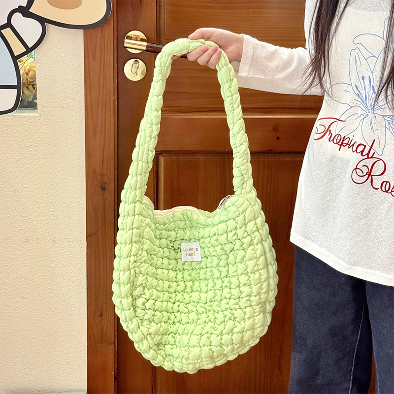 Autumn and winter new dopamine puffs niche tote bag, large capacity women's commuting versatile handbag, single shoulder crossbody bag