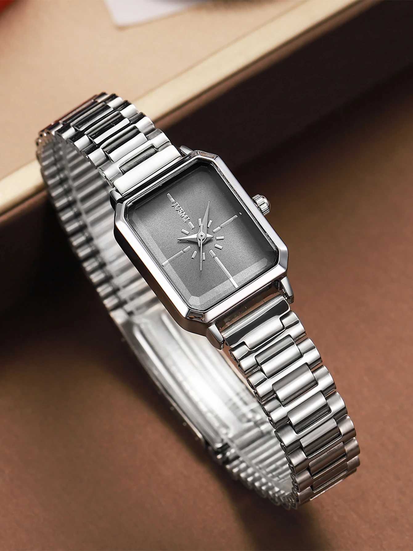 Luxury highend womens quartz no number metal texture suitable for Halloween Christmas giftXJ251021