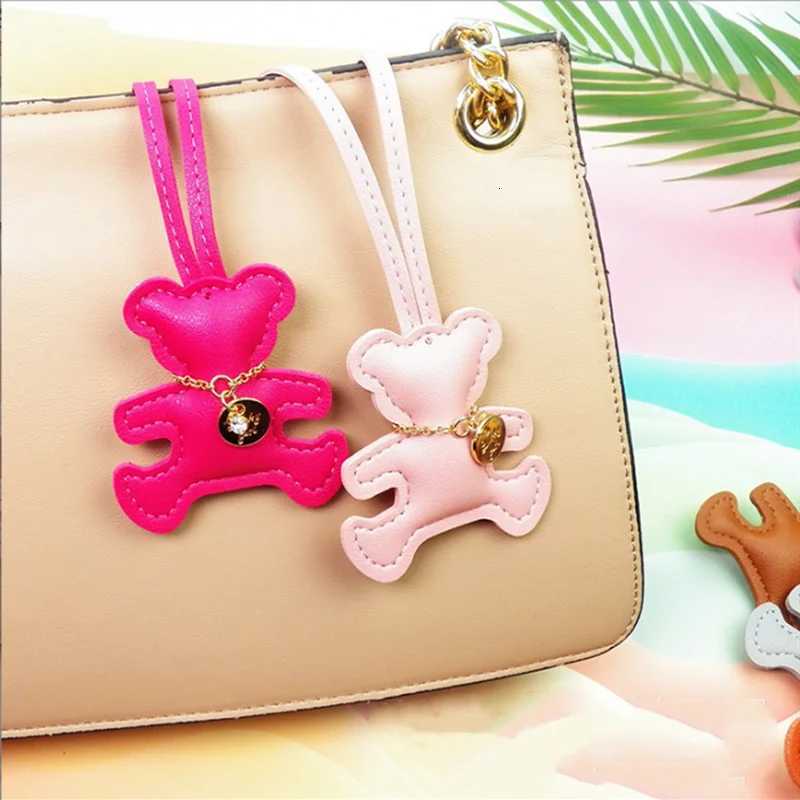 New Fashion Cute PU Leather Bear Keychain For Women Key Ring Chain Female Keyring Rear View Mirror Pendant Girls Gift W251021