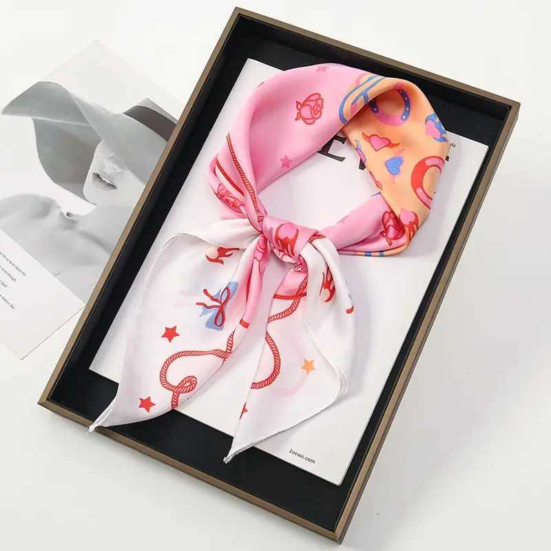 2025 New Fashion 70x70cm Wens Scarf Seda Paisy Printing Cachecol Square Decorative Banda Pescoco Luxa Banda DesignW251021