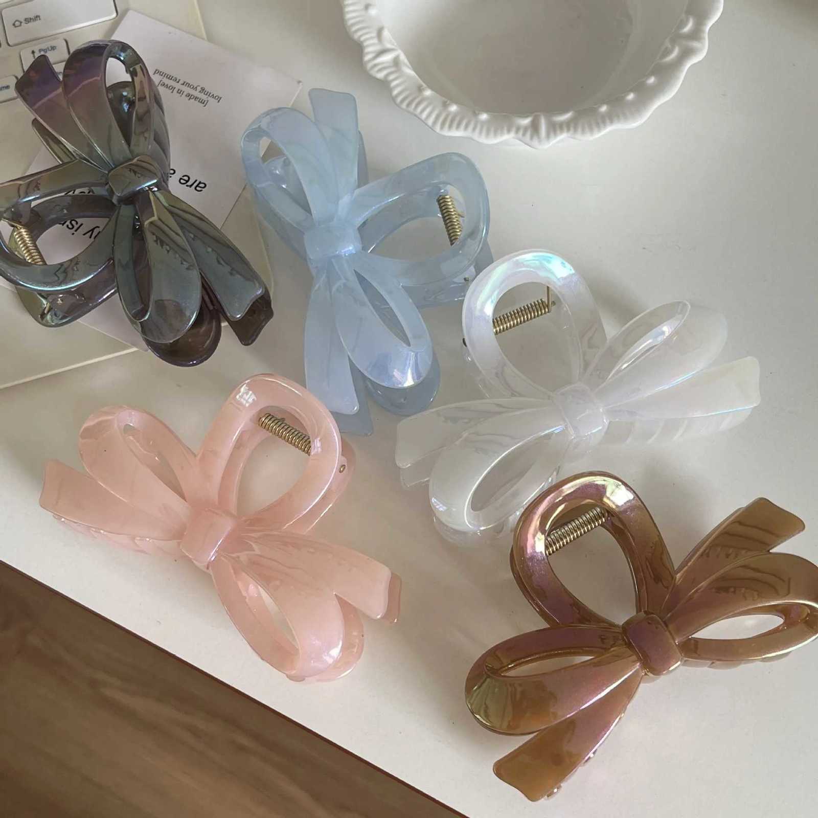 Wholesale Ins Hot Sale Fashion Geometry Bowknot Hollow Hair Clip Simple Jelly Colorful Plastic Shark Clip Hair AccessoriesW254021