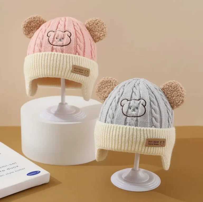 Baby Bear Knit Hat with Ears Soft Earflap Cap for Boys Girls Hat for Christmas Knitted Design with Bear Ears Soft Fleece J251021