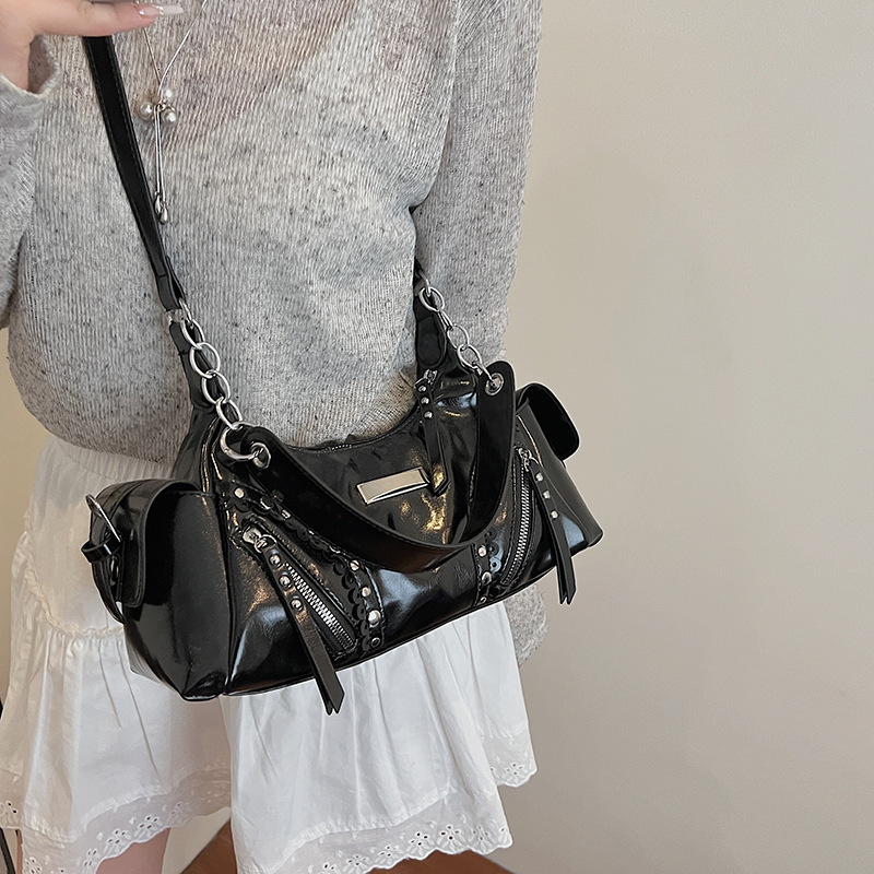 Autumn And Winter New Retro Style Designer Bag Women's Armpit Bag New Fashion Rivet Decoration Y2K Spicy Girl Luxury Handbag Women's Shoulde