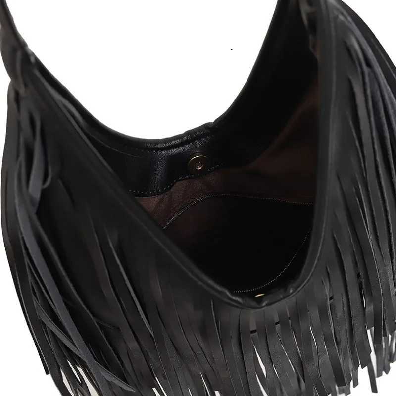 Long Tassel Hobo Underarm Shoulder Bag Designer Large Capacity Women Tote Bag Trendy Solid Color Soft PU Handbag Black BrownXJ251021