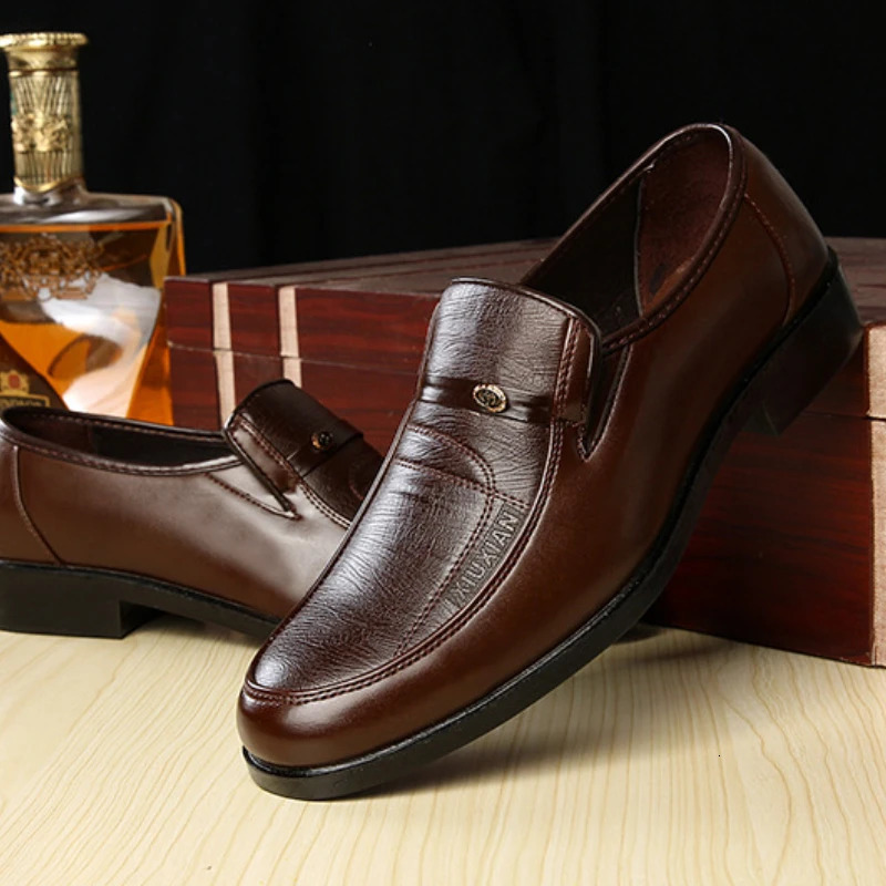 Leather Shoes for Men High Quality Business Men Dress Shoes comfortable Flats Oxford Breathable Men Party Wedding Shoes 251021