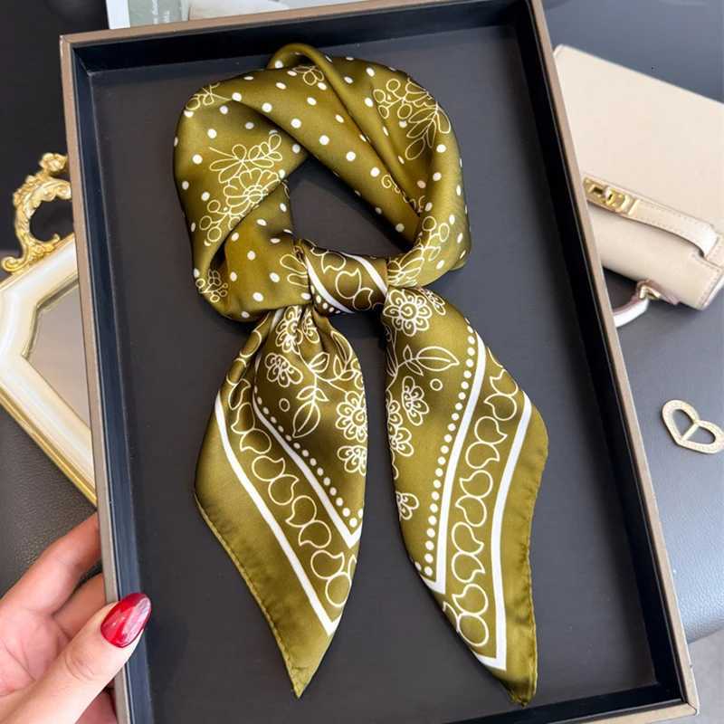 70cm Polka Dot Floral Printed Scarf Womens Autumn and Winter Soft Satin Scarf Fashionable Warm Shawl Neck Protection W251021