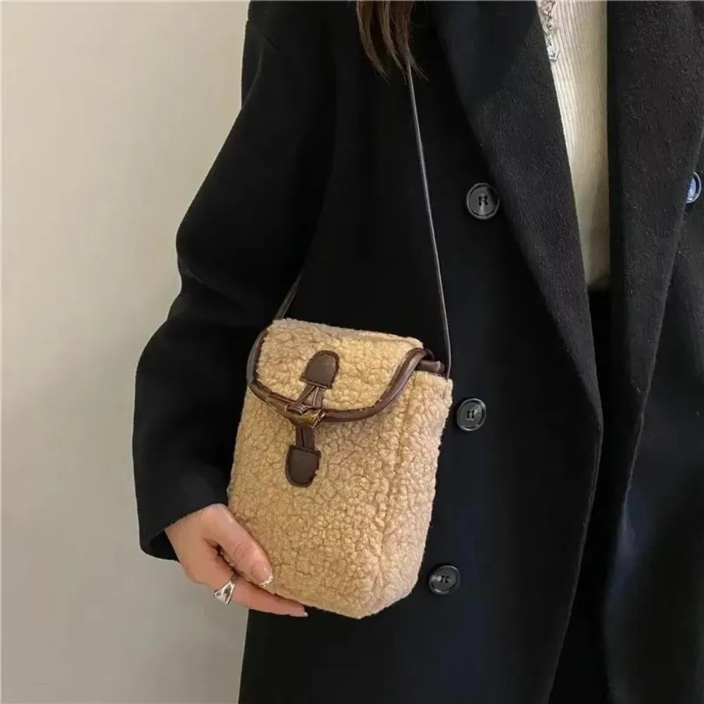 Fashion Winter Lambswool Phone Bag Sweet Lovely Portable Women Wallets Square Purse Faux Fur Plush Shoulder Bags 251015