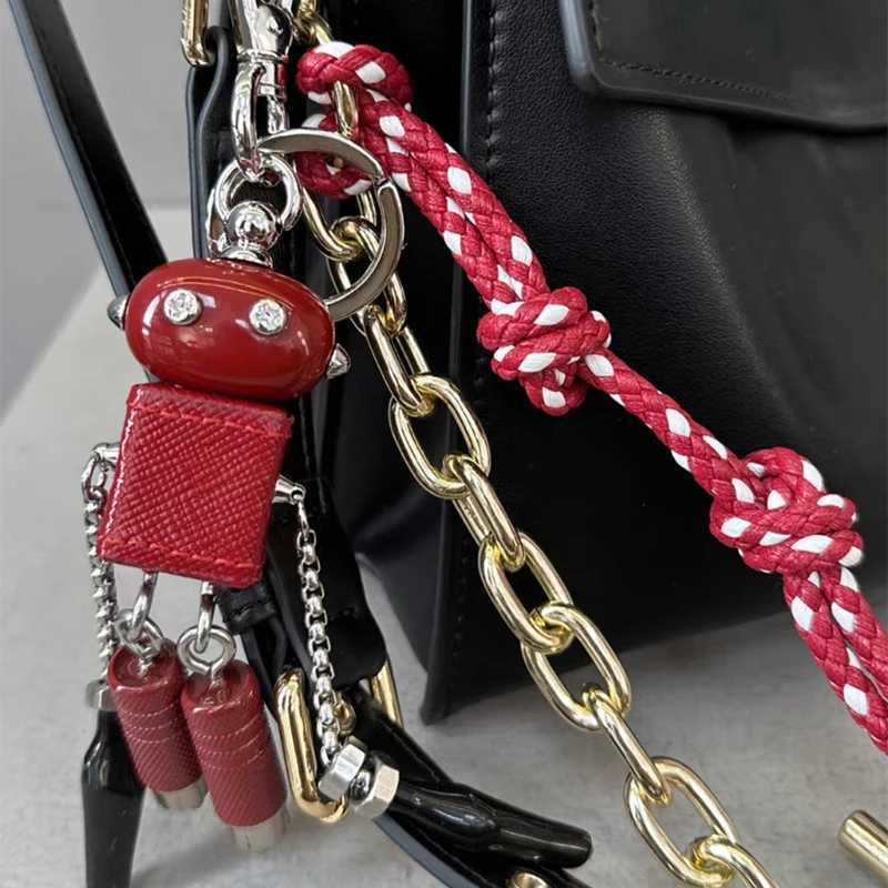 Fashion Keychain Punk Y2k Robot Keychains For Women Bag Pendant Jewelry Trinket Unisex Car Key Ring Key Chain Accessories J251121
