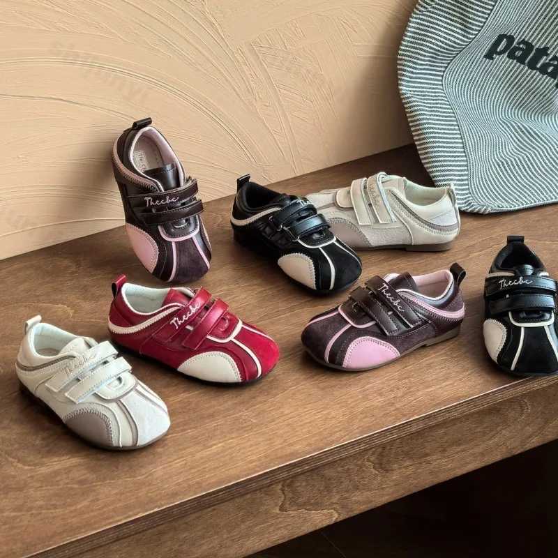 Girls Casual Sports Shoes 2025 Autumn Comfortable Anti Slip Outdoor Children Walking Shoes Toddler Ballet Retro Princess Shoes C251021