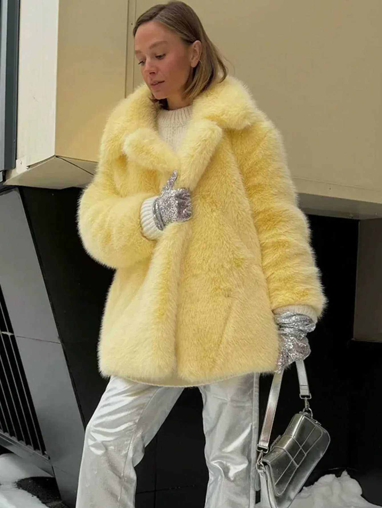 Indefeir New Winter WOMens European and Style French Artificial Fur Effect Warm Fur Loose Fashion Outwear Jacket1 Y251105