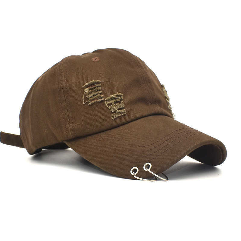 2025 Spring and Autumn New Womens Hat Denim Ring Distressed Baseball Cap Style Duckbill Cap Fashion Sun Hat H251020