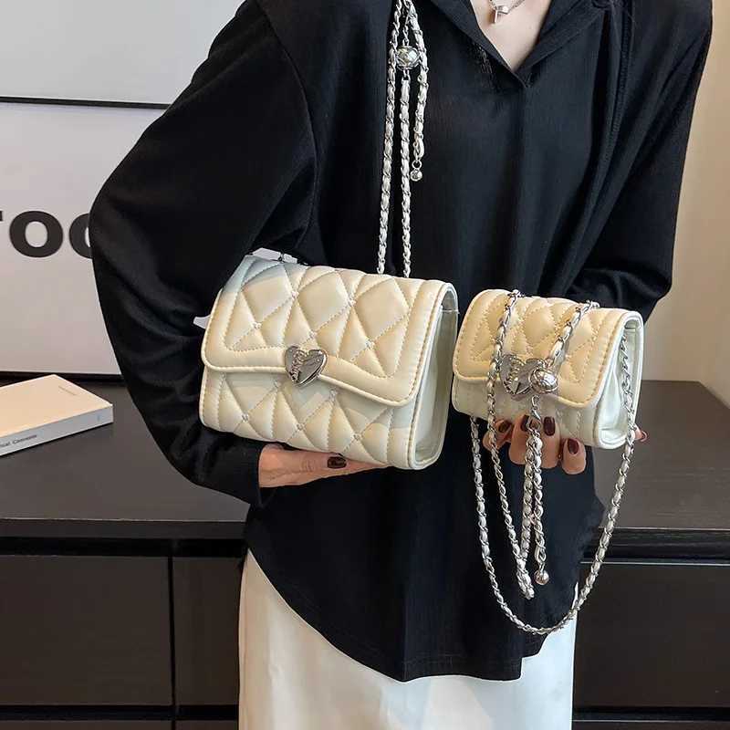 High End Handbag for Womem 2025 Fashionable Versatile Diamond Grid Small Square Bag Casual Chain Shoulder Crossbody Bag Z251018