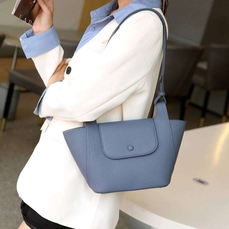 Korean Style Minimalist Large Capacity Casual Underarm Fashion PU Leather Single Shoulder Bags For Girls And Women Mdng251022