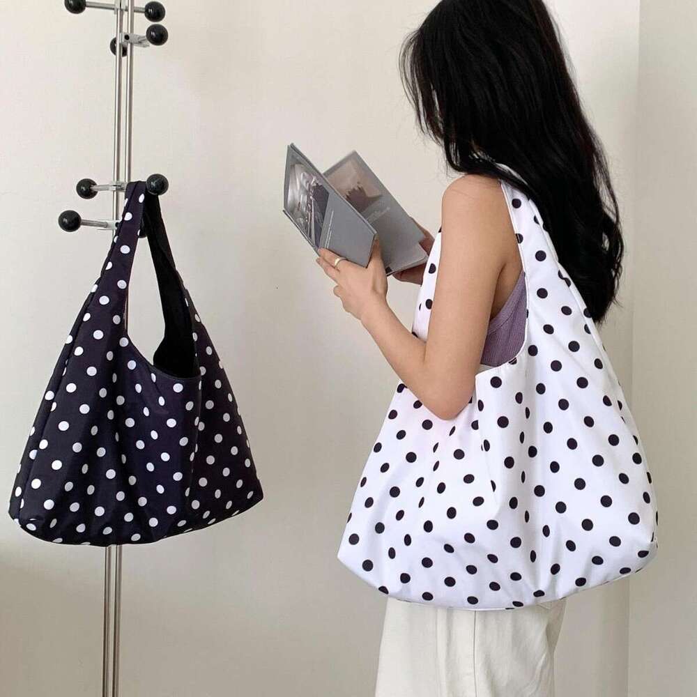 Commuting Women, Large Capacity New Trendy Round Polka Dot Underarm Shoulder Handheld Tote Bag For Women B5