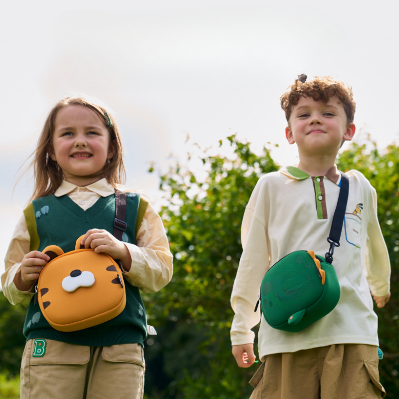 New best-selling designer children's backpack, kindergarten children's backpack, cute travel baby backpack, ultra light girl's backpack