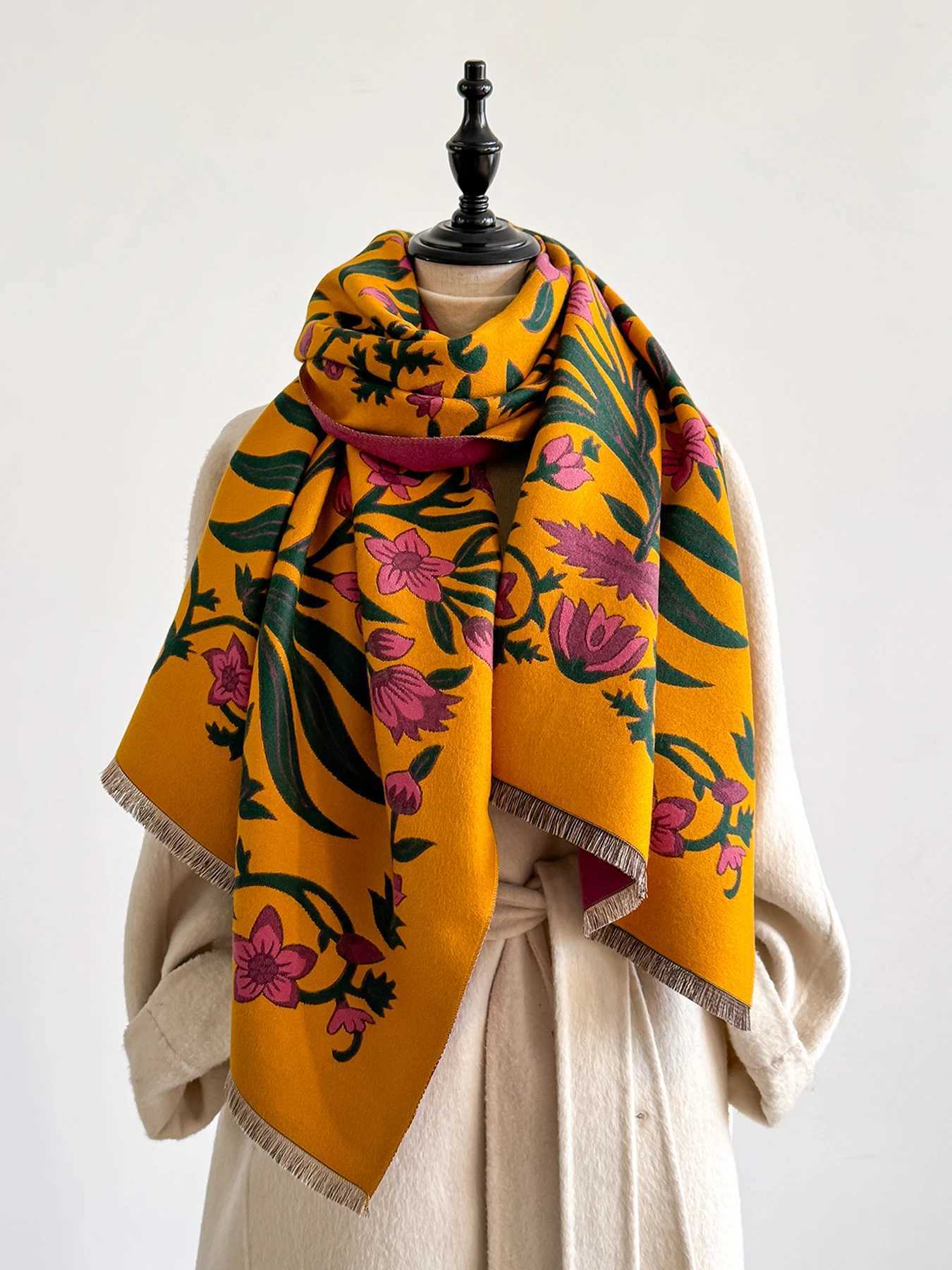 2025 Winter New Elegant Womens Pattern Scarf Thick Faux Double Sided Shawls Warm Foulard Female Blanket Wraps J251118