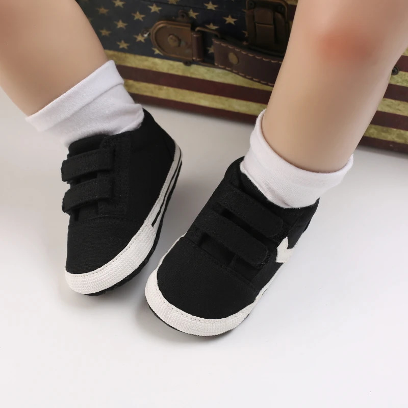 born Baby Boys Girls Classic Sports Sneakers Canvas First Walkers Soft Sole AntiSlip Comfortable Infant Toddler Shoes 251022