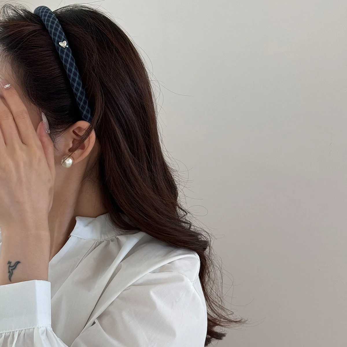 Hair accessories for women Girl head band femme korean vintage popular leading fashion makeup hoop washing adults kpop Yoga 2025 V251022