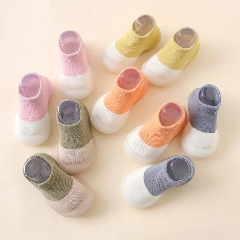 Baby Socks Shoes Infant Color Matching Cute Kids Boys Doll Soft Soled Child Floor Sneaker BeBe Toddler Girls First Walkers 251022