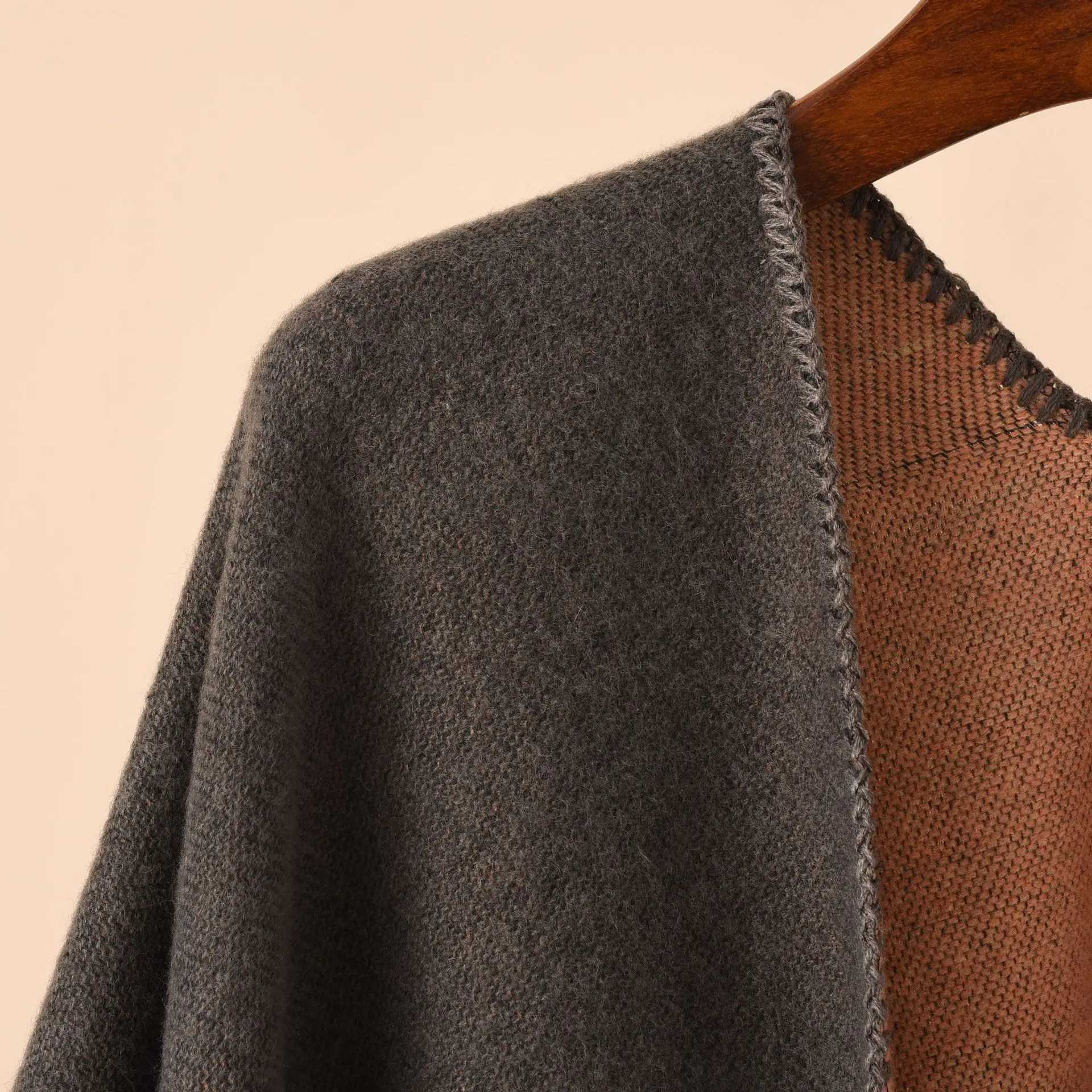 2024 New Fashion Winter Warm Plaid Ponchos And Capes For Women Oversized Shawls and Wraps Cashmere Female Bufanda Mujer J251118