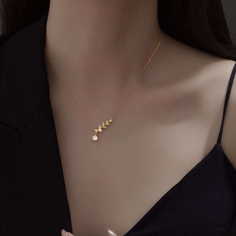 Necklace Designer luxury pendant necklace for Women men Simple Elegant Small Olive Branch Leaf high quality 925 silve plated with gold Festival vacati