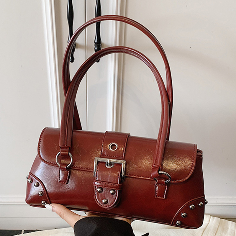 Luxury Brand Designer Bag 2025 Autumn New Style Personality Trend Underarm Bag Fashion Single Shoulder Bag Casual Texture Rivet Women's Bag Tote 