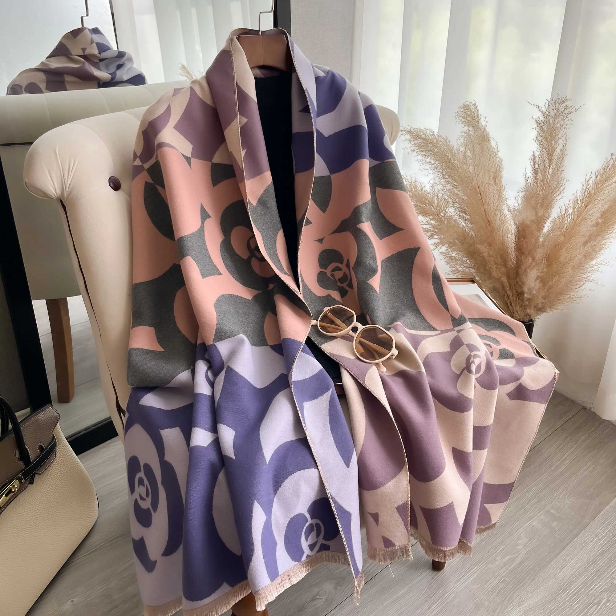 Latest Autumn Winter Luxury Camellia Design Scarf Imitation Cashmere Soft Warm Fringe Shawl Bufanda Echarpe Poncho 2024 J251118