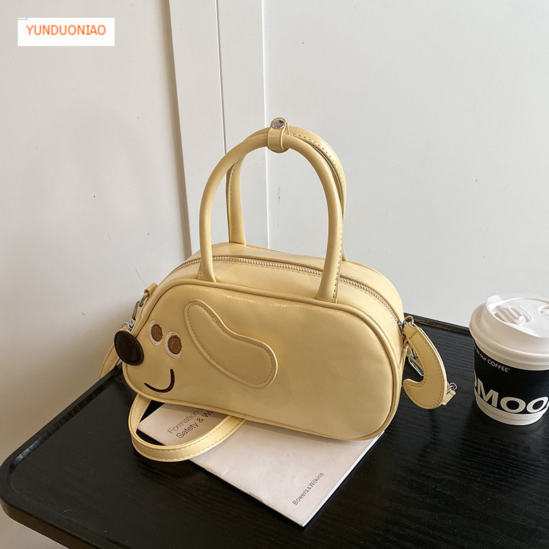 Fashionable, simple, cartoon, cute style handbag, autumn and winter new trend, versatile style, women's shoulder bag, designer bag