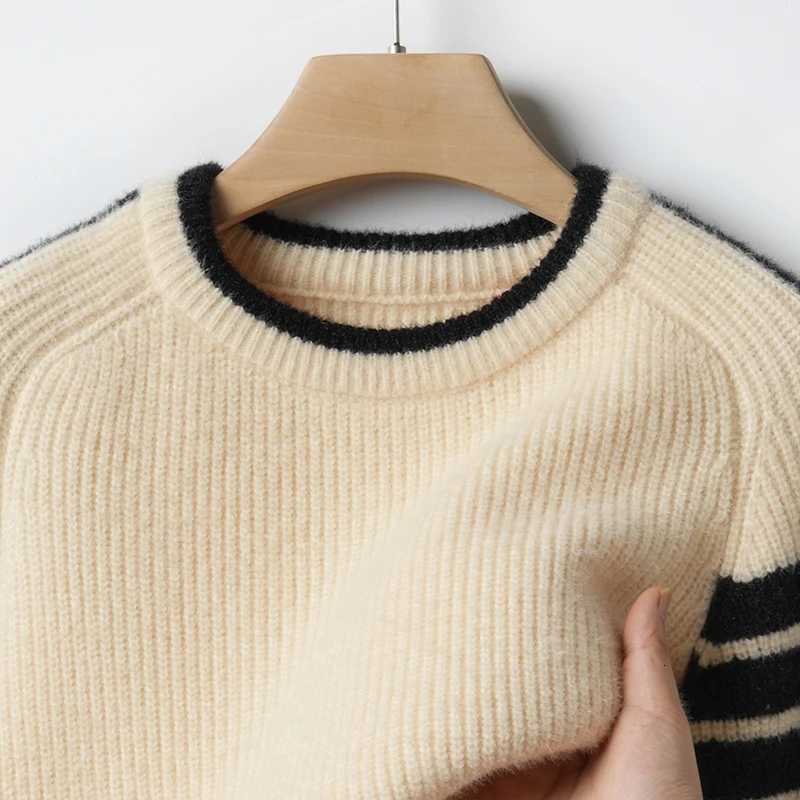 High EEnd Design Mens ONeck Pullover Knit Sweater Winter New Contrast Color Warm Sweater Comfortable Gentle Trend Menswear TopXJ251022