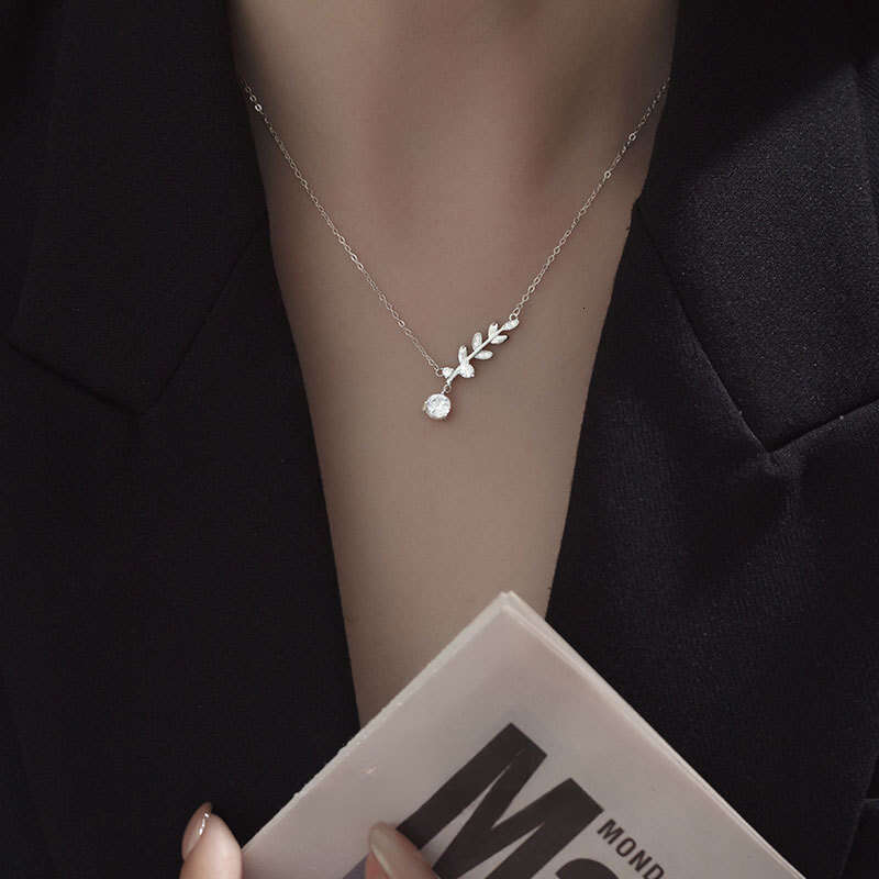 Necklace Designer luxury pendant necklace for Women men Simple Elegant Small Olive Branch Leaf high quality 925 silve plated with gold Festival vacati