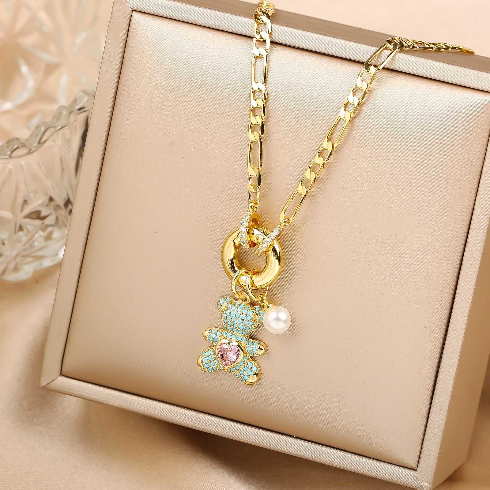 High Quality Shiny Crystal Zirconia Animal Cute Bear Pendant Necklace Choker for Woman Girl Holiday Lock Bone Chain Jewelry Gift V251022