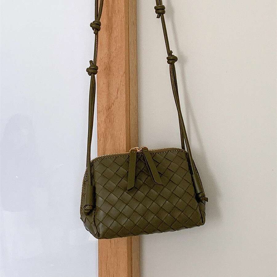 New Single Shoulder Crossbody Summer Versatile Small Square Double Zipper Textured Woven Bag For Women B5