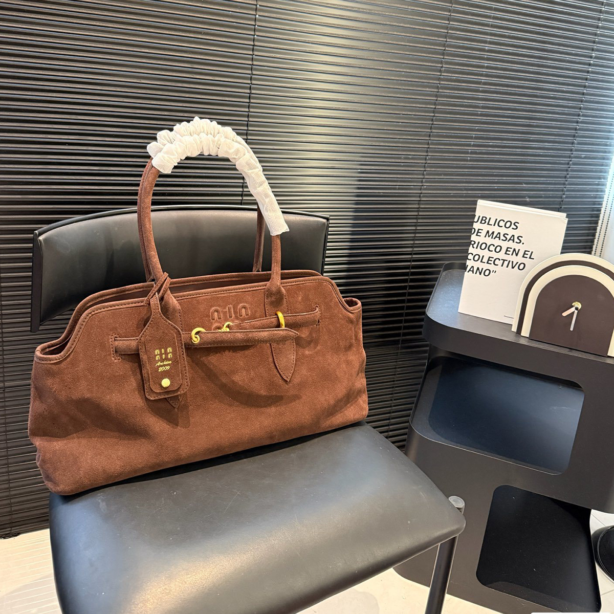 Designer Luxurious Suede Shell Shape Handbag, Elegant Winter Clutch Bag for Party Dating Shopping
