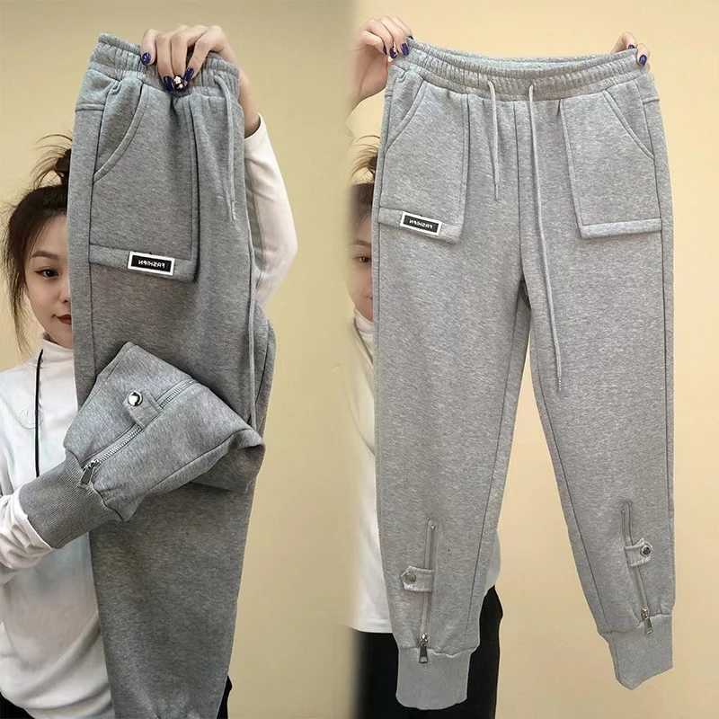Autumn Winter Women Pants Add Velvet Pants Elastic Waist Zipper Guard Harem Pants Casual Sports Trousers Female Harem PantsT251022