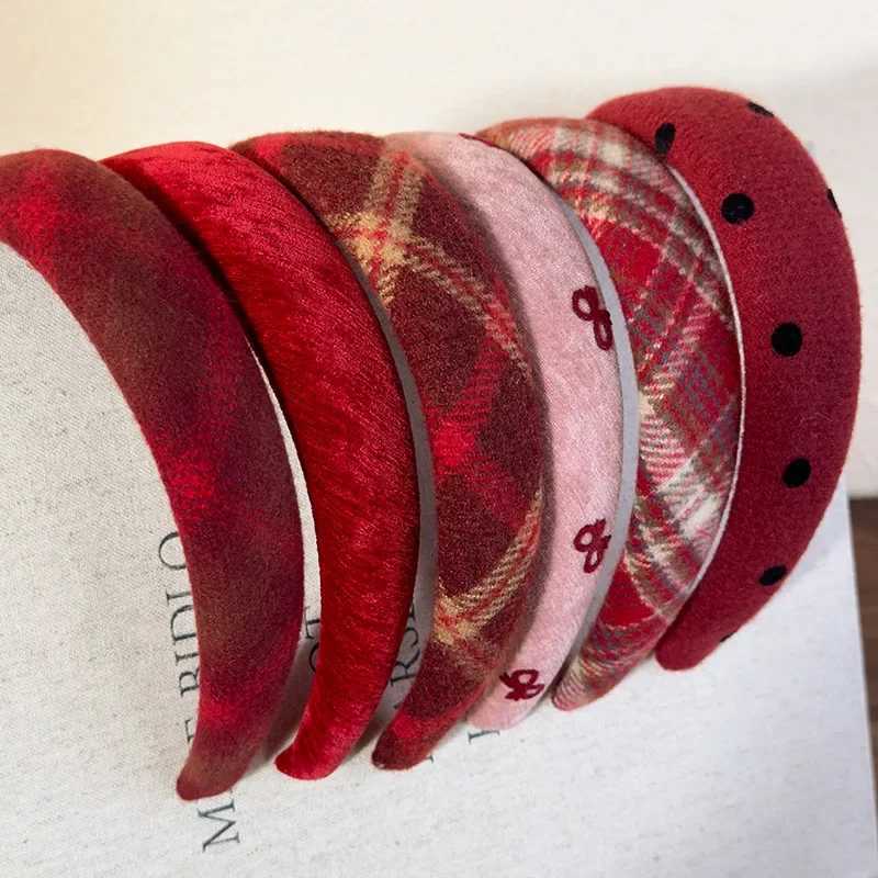 Retro Red Sweet Wool Headbands for Woman Girl Temperament Hair Hoop Sponge Wide Hair Band Female Christmas Hair Accessories Gift V251022