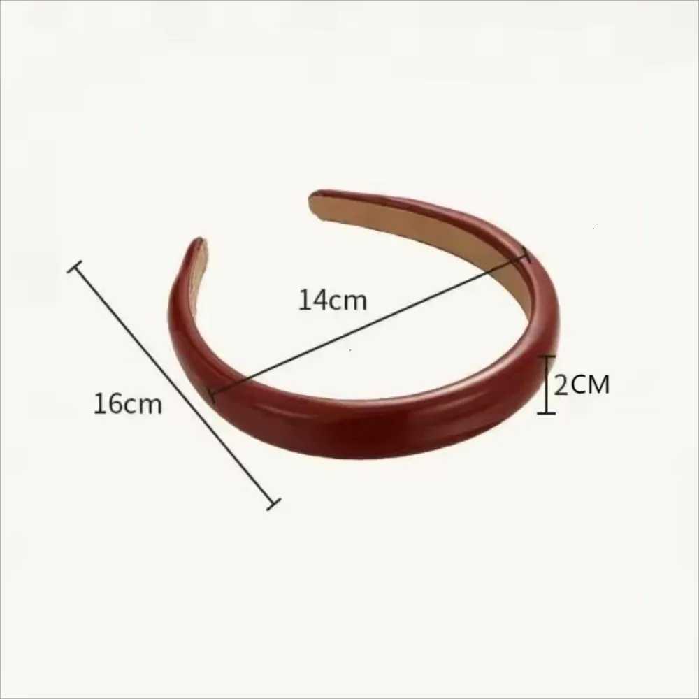Retro Red Leather Sponge Headband for Woman Fashion Temperament Hair Hoop Wash Face Hair Band Female Party Hair Accessories Gift V251022