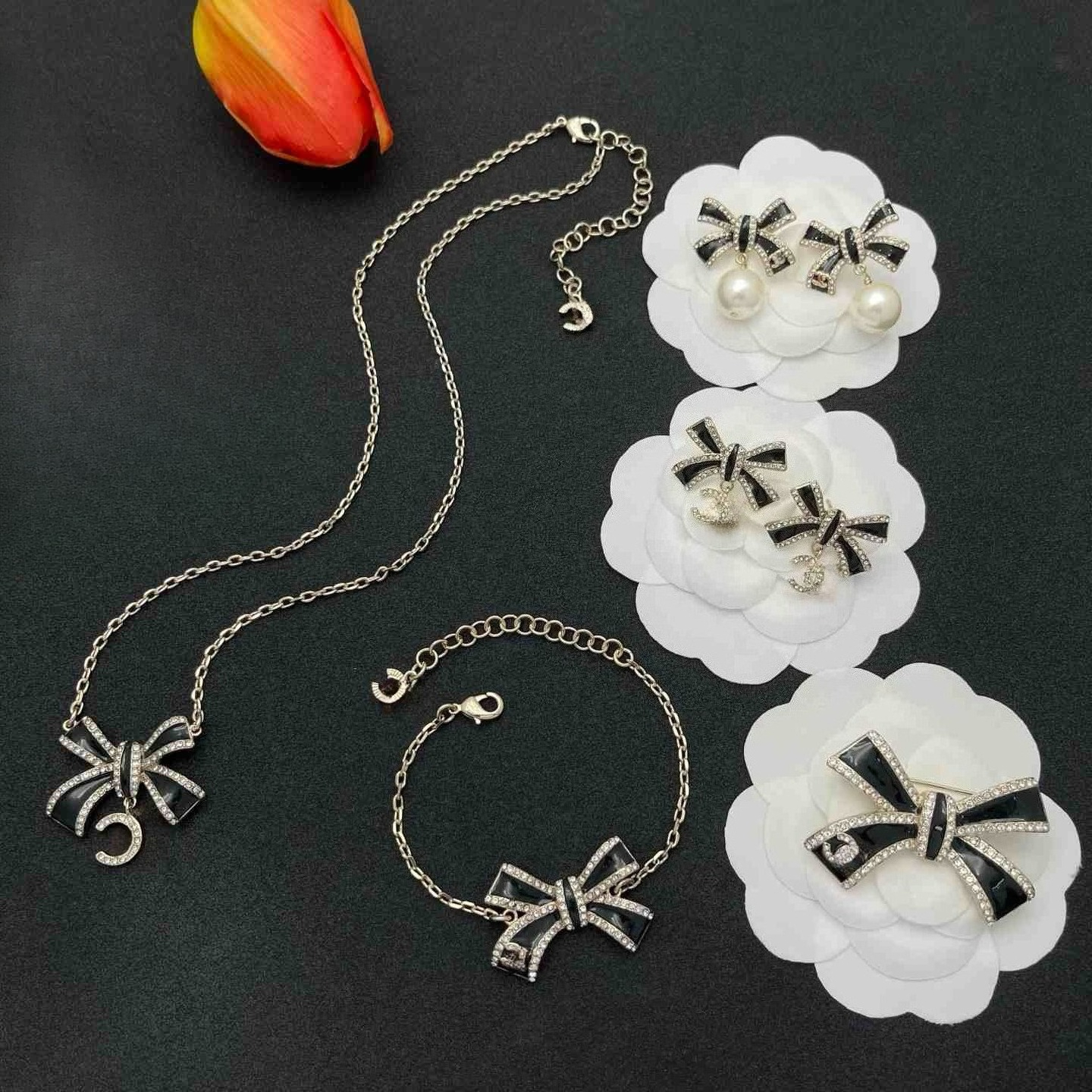 Luxury Necklace Designer earring Flower Pendant brooch Necklace set Gold Plated Crystal Women Party Jewerlry