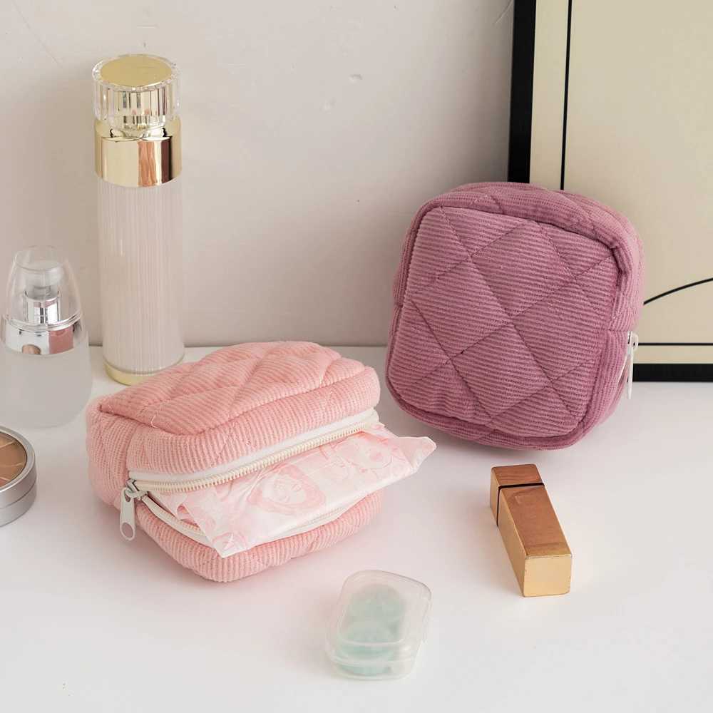 1PC Mini Square Cosmetic Bag Women Portable Earphone Lipstick Sanitary Napkins Storage Pouch Small Makeup Zipper BagsW251021