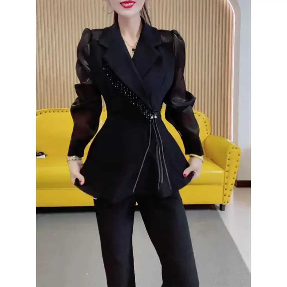 Spring 2025 New Fashion Foreign Style Suit Femininity Skinny Splicing Bubble Sleeve Top Pants Twopiece Set Lady Summer SuitsT251022