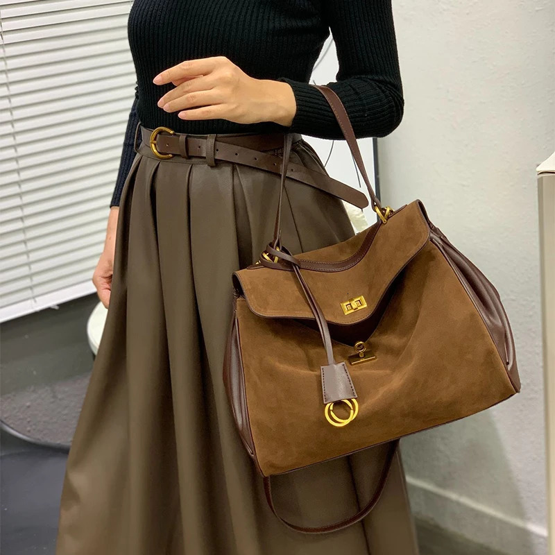 Light Highend Frosted Tote Bag Womens Autumn Winter Fashion Versatile Trend Shoulder Messenger Handbag 251018